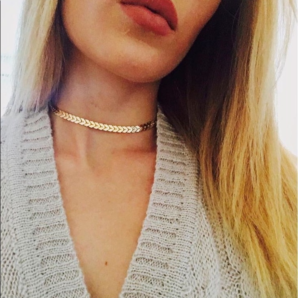 Bright sequin choker ✨